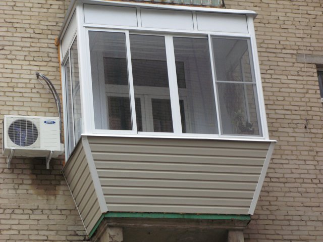 Остекление балконов в хрущевке с выносом по цене от производителя Мытищи